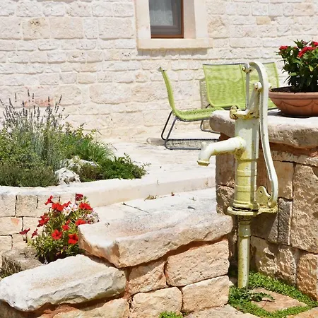La Corticella Oda ve Kahvaltı Martina Franca